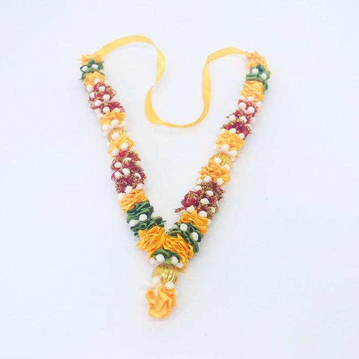 Satin Haar - Medium - Light Orange/Green/White & Red