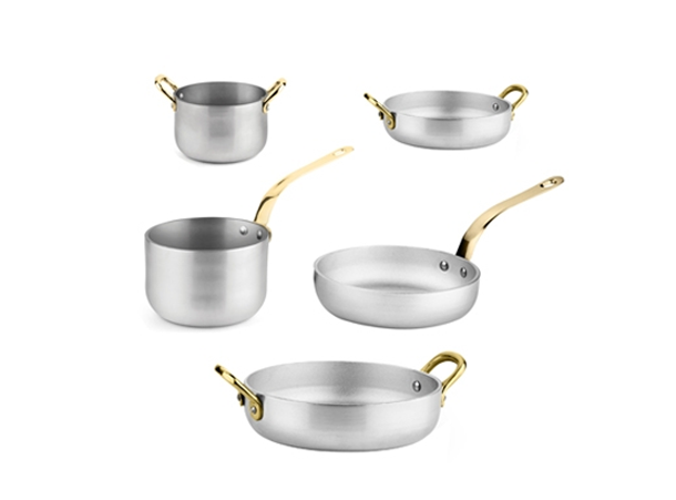 Brushed Aluminium Finish